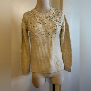 Banana Republic almost new Cream Sweater with Silver Pearl Details Size M “SP-4